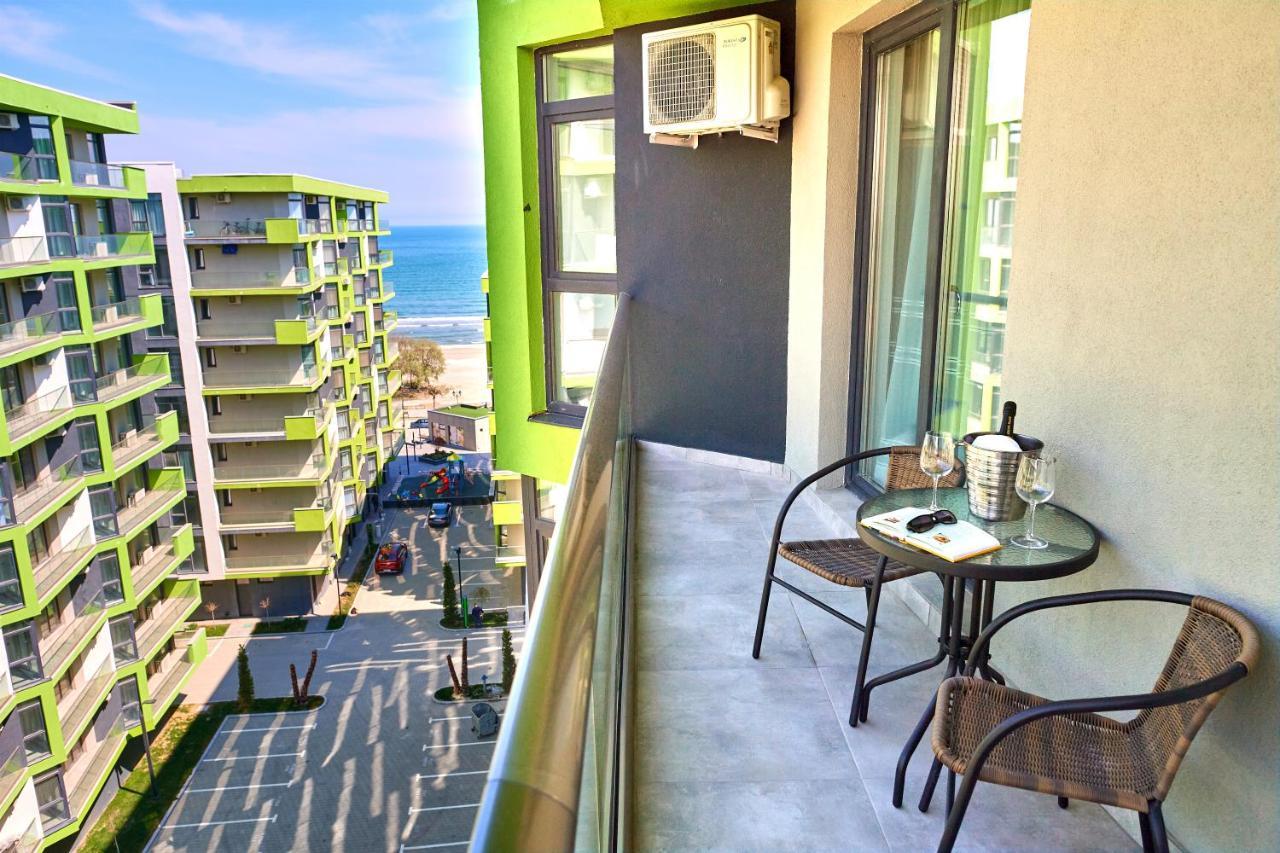 Rusty Sands Apt Spa N Pools Beach Resort Navodari Bagian luar foto