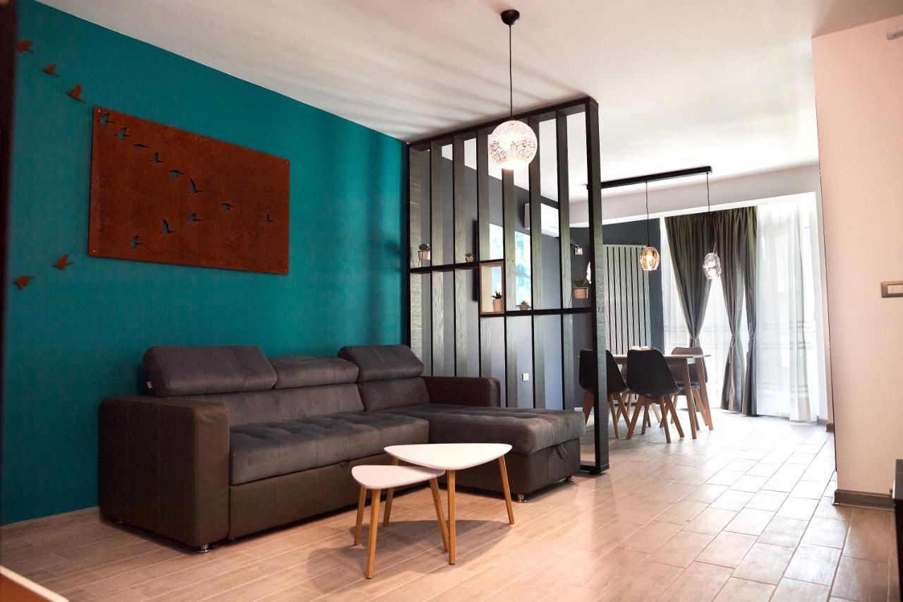 Rusty Sands Apt Spa N Pools Beach Resort Navodari Bagian luar foto