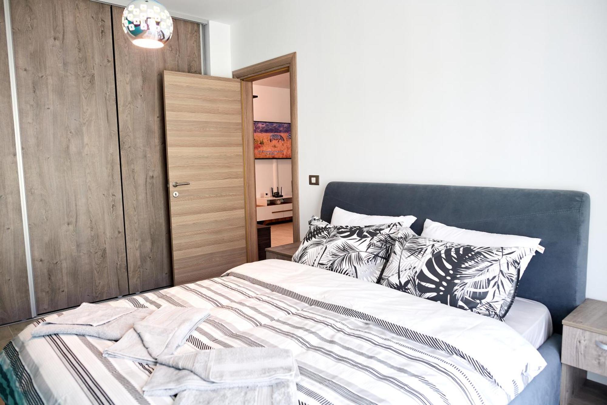 Rusty Sands Apt Spa N Pools Beach Resort Navodari Bagian luar foto